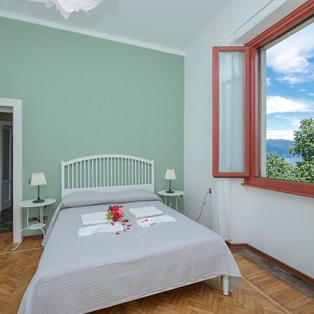 Residenza Oleandro Lake View Luino Center - Happy Rentals Eksteriør bilde