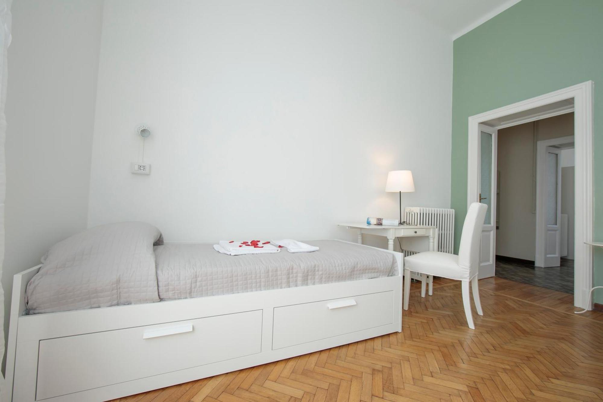 Residenza Oleandro Lake View Luino Center - Happy Rentals Eksteriør bilde
