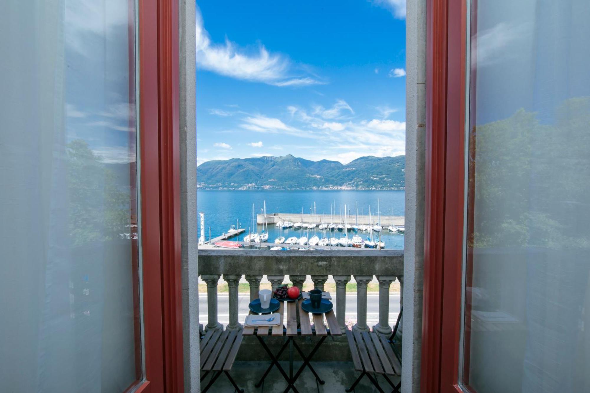 Residenza Oleandro Lake View Luino Center - Happy Rentals Eksteriør bilde