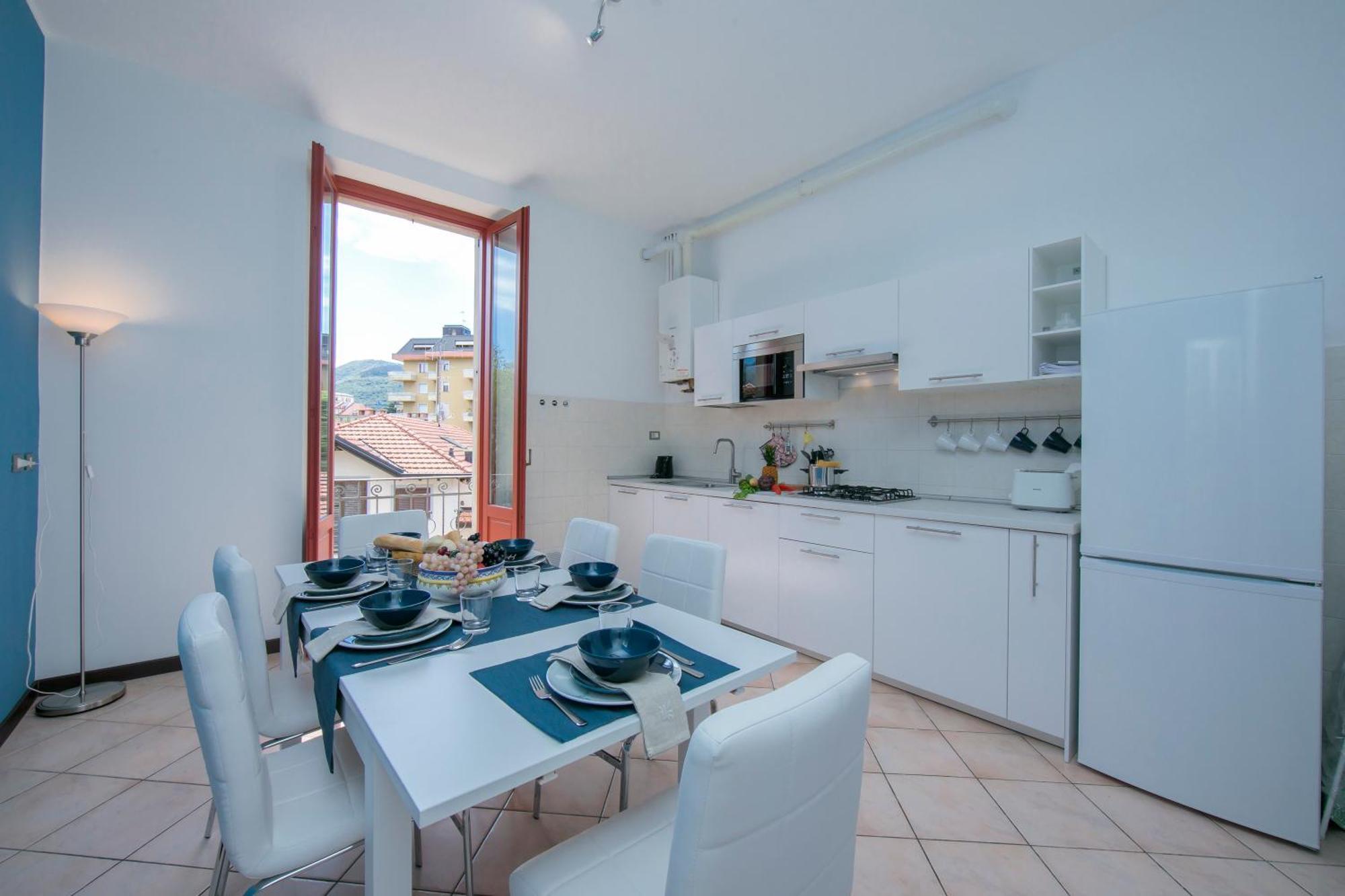 Residenza Oleandro Lake View Luino Center - Happy Rentals Eksteriør bilde