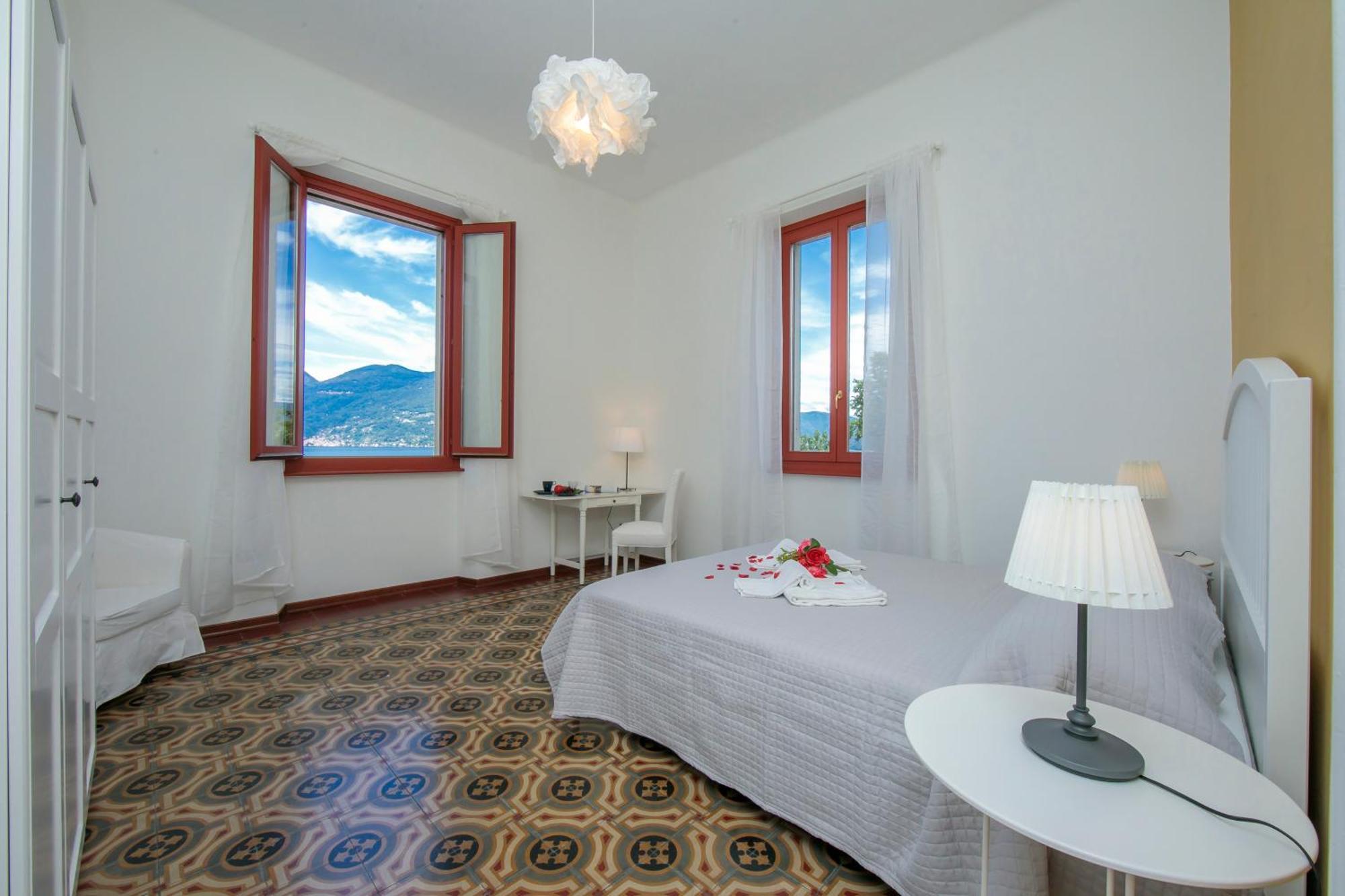 Residenza Oleandro Lake View Luino Center - Happy Rentals Eksteriør bilde